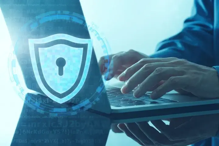 安全なChatGPT活用のために取るべきリスク管理策