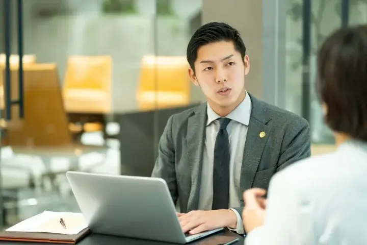 弁護士事務所が自分で始められるLLMOの基本施策は?